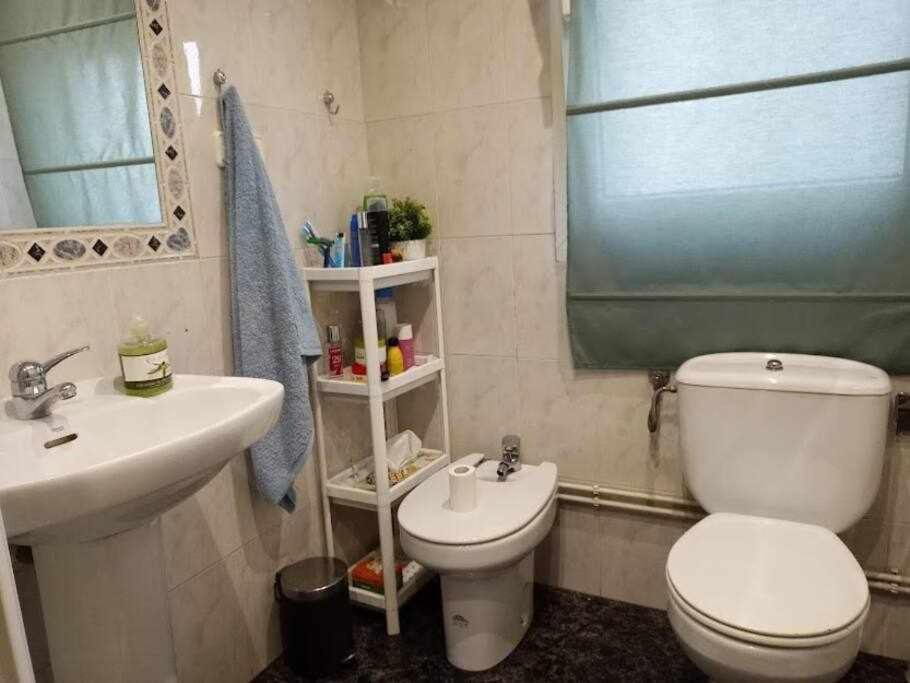 Fliphouse Rooms Pension Bilbao Exteriör bild